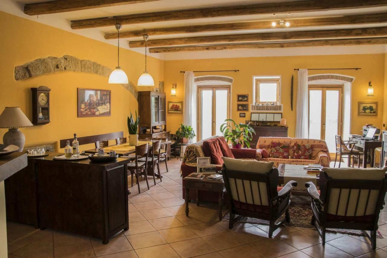 B&B Le Buche Casa Storica Canino Exteriör bild